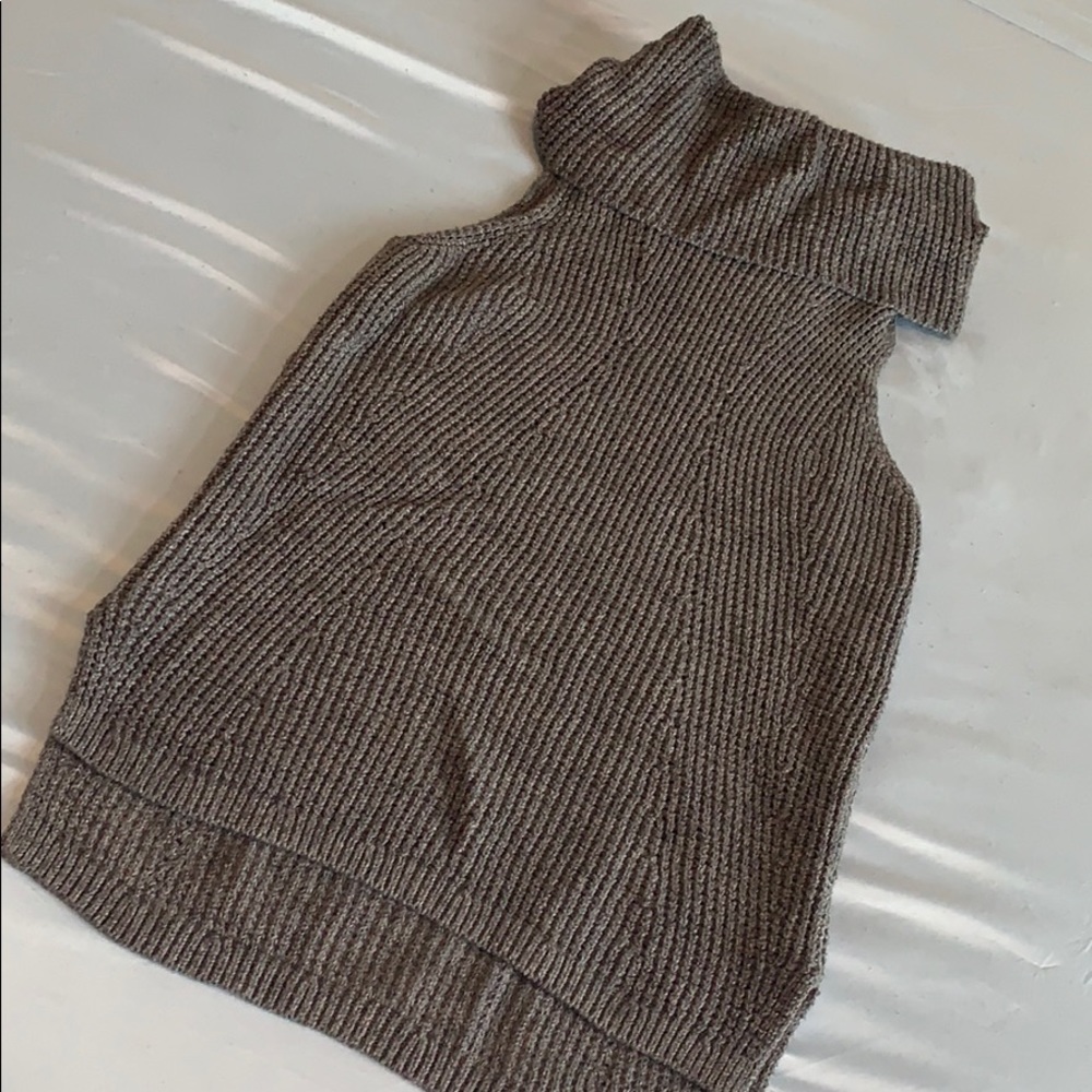 Cotton cowl neck grey sleeveless sweater